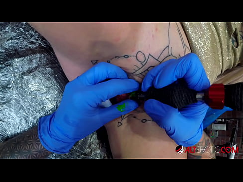 ❤️ Sully Savage oo aad u tattooed ayaa Kintirkeeda ku sawirtay tattoo ❤❌  Galmo